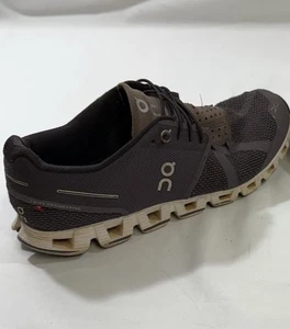 On Cloud 5 Black White Women’s Size 8 W - Picture 1 of 10