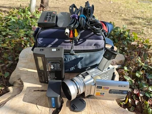 Sony DCR-TRV20 Mini DV Camcorder Nightshot Tested 200517 Duties Included - Picture 1 of 23