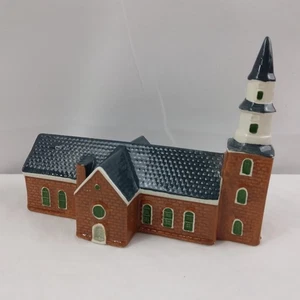 DELFT FIGURINE Williamsburg BRUTON PARISH CHURCH Royal Goedewaagen HOLLAND 5.5" - Picture 1 of 7