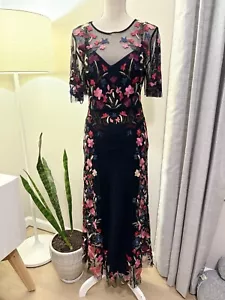 ¡Nuevo! Maxi Vestido Anthropolgie Negro Motivo Floral Talla 4 Precio de venta sugerido por el fabricante 260 USD - Imagen 1 de 11
