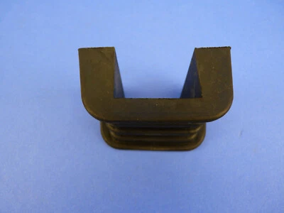 Alfa Romeo nuevo radiador inferior soporte goma 1750 2000 GTV Berlina Duetto Spider Foto 1 de 4