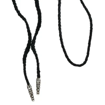 Collar de cuero con corazones cromados plateado y negro 97 pulgadas usado Foto 1 de 4