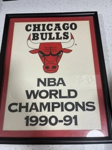 CHICAGO BULLS NBA CHAMPIONS 1990 FRAMED FELT SIGN 16x12 “ PREOWNED - Picture 1 of 2
