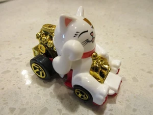 2025 Hot Wheels Feline Lucky Waving Cat HW Celebration Racers 1:64 DIECAST Car - Picture 1 of 6