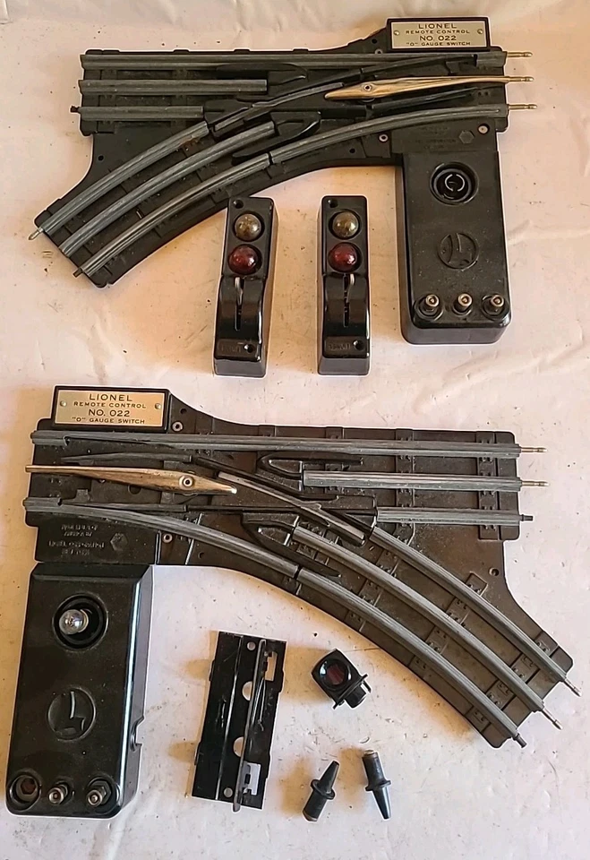 LIONEL Tren 022 RH y LH INTERRUPTOR REMOTO VÍAS Y CONTROLADORES AUTOMÁTICOS *No probado* Foto 1 de 4