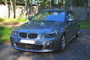 Alerón labial de parachoques delantero de rendimiento entrada de lengüeta para BMW E60 E61 M-Sport - Imagen 1 de 10