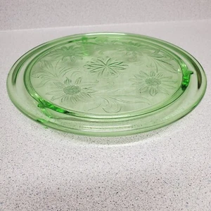 Vtg Depression Green Glass Daisy and Sunflower 3 Footed Cake Plate 10" D x 1¼" H - Picture 1 of 12