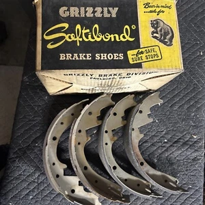 1949- 59 50 51 52 53 54 55 56 57 Oldsmobile front brake shoes 11x2 1/2" Grizzly - Picture 1 of 4
