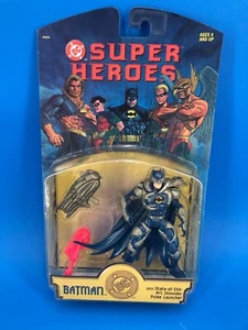 1998 RARE NIB Kenner DC Super Heroes Batman Action Figure - Picture 1 of 2