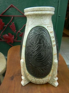 Vaso Quadripode In Ceramica Art Déco Marchiato 8114 Belgio Catteau Draghi - Foto 1 di 9