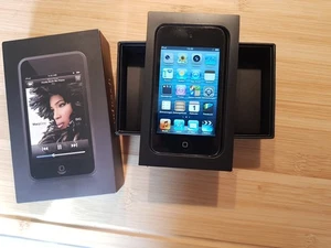 Apple iPod Touch 4th Generation 8GB Silber (MC540FD/A) & Ovp Hefte - Bild 1 von 13