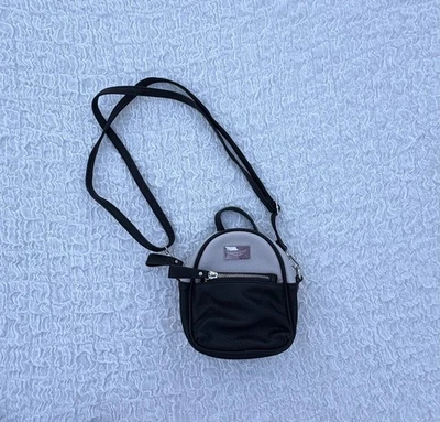 Mini Mochila/Cartera David Jones Negra y Beige Ligeramente Usada Foto 1 de 4