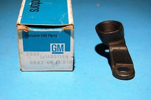 1984-96 C4 Corvette 1984-96 Soporte de Guía Superior Trasera Pin RH 14051186 NUEVO DE LOTE ANTIGUO GM - Imagen 1 de 1