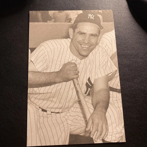 Yogi Berra Photo PostCard- Yogi Berra Museum 3.5x5.5” Yankees Cover