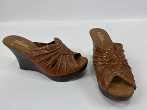 Very Volatile Wood Wedge Sole Size 9 heels Studded Leather Slides peep toe - Picture 1 of 9