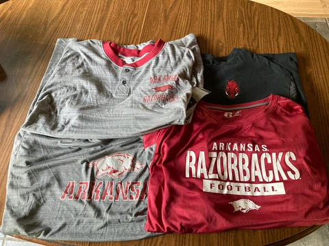 4 Arkansas Razorback University men’s shirts 3 XL 1-NWT Cover