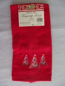 Weihnachten rot Fingerspitze Handtuch silber bestickt Bäume mit roten & blauen Sternen Neu mit Etikett - Bild 1 von 2
