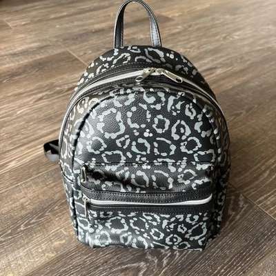 Mini Mochila Icono Ratón Estampado Leopardo Negro Reino Animal Parques Temáticos Disney Foto 1 de 4