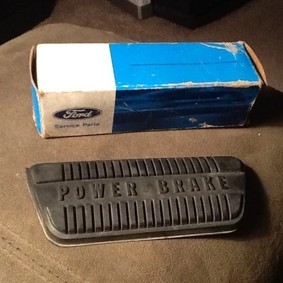 NOS 1965 1966 1967 FORD MUSTANG PASTILLAS DE PEDAL DE FRENO ELÉCTRICO PARA TRANSMISIÓN AUTOMÁTICA Foto 1 de 4