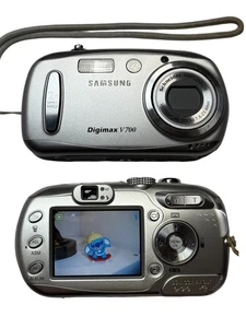 Samsung DIGIMAX V700 7.1MP COMPACT DIGITAL CAMERA SILVER | Charger✅ | Mem Card✅ - Picture 1 of 9