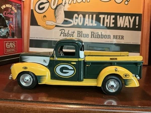 Vintage FORD Truck,Diecast # Tailgate Edition Green Bay Packers 🔥Sale Was $129 - Picture 1 of 15