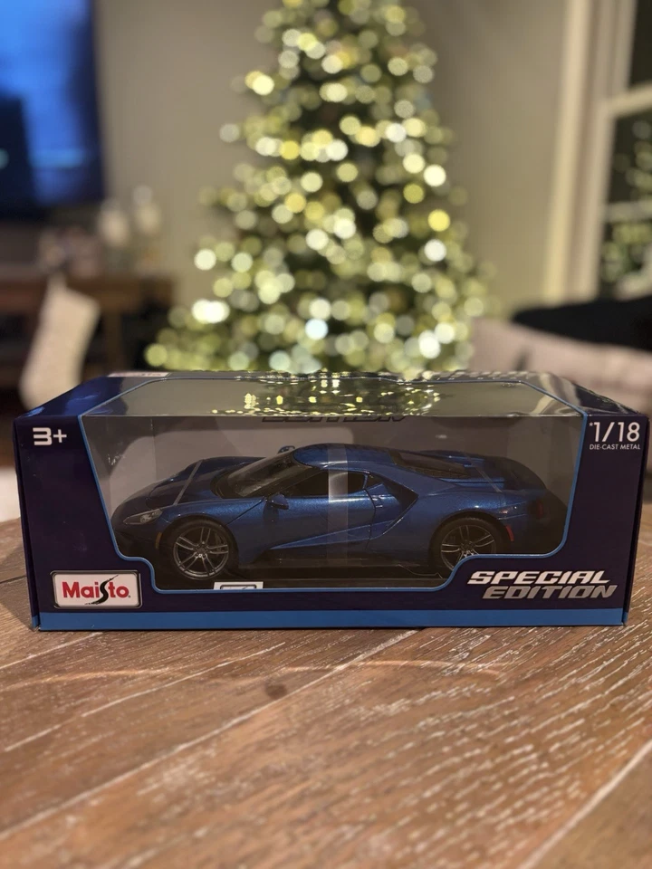 Maisto 2017 福特 GT | 蓝色 1: 18 | 免运费!! — 第 1/1 张图片