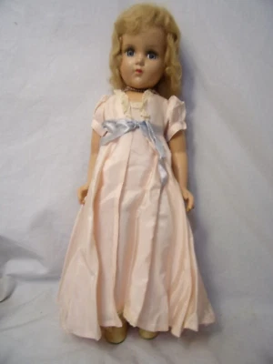 Arranbee NANCY LEE 18" Composición Muñeca Vintage 1938 Vestido de Noche / Peignoir Set Foto 1 de 4