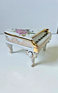 Vintage Limoges Piona Flora Design French Porcelain Lidded Trinket Box Large - Picture 1 of 17