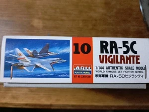 NIOBIO, VIGILANTE RA-5C SCALA 1:144 - Foto 1 di 5