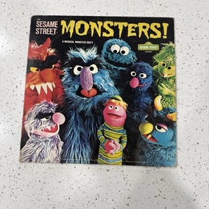 SESAME STREET Monsters! original 1975 vinyl LP nice shape fun for Halloween - Picture 1 of 4
