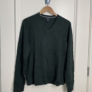 NWOT BANANA REPUBLIC Men's Medium Merino Extra Fine Wool V-neck Sweater Green