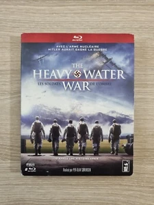 Coffret 2 Blu-Ray - THE HEAVY WATER WAR - Wild Side Video 2017 - TRES BON ETAT - Foto 1 di 4