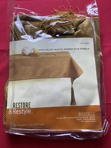 Restore and Restyle - Gold Samt Mantel Läufer mit Quasten Neu im Beutel - Bild 1 von 3