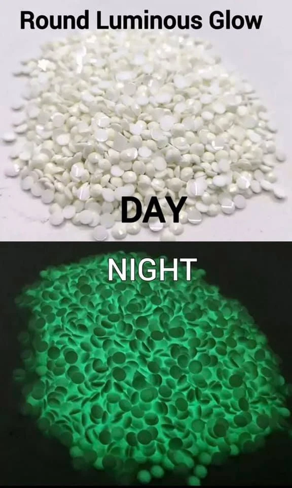 AU SELLER - 2000 Diamond Painting ROUND Luminous GLOW IN THE DARK Drills - image 1 of 1