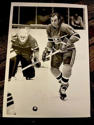 GUY LAFLEUR MICHAEL LAROCQUE NHL HOCKEY TYPE 1 PHOTO MONTREAL CANADIENS AHL OHA - Image 1 of 4