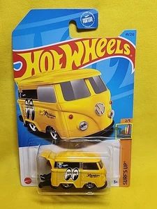 HOT WHEELS 2021 KOOL KOMBI 2/5 MOONEYES SURFS UP SERIE NUOVO CON SCATOLA 🔥A7 - Foto 1 di 9