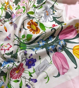 GUCCI Flora Silk Scarf Pink Border Vintage Floral Print Made in Italy 33in - Picture 1 of 18