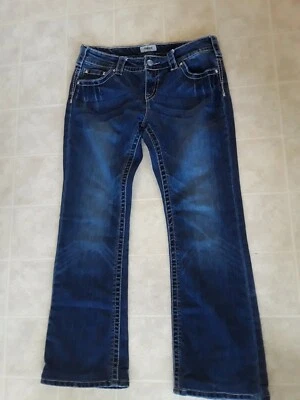 Pantalones de mezclilla para mujer BKE Daytrip Capri Virgo talla 29 pantalones cortos lavado medio Foto 1 de 3