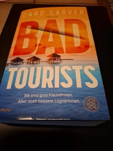 Bad Tourists | Caro Carver | 2025 | deutsch | Bad Tourists - Bild 1 von 7