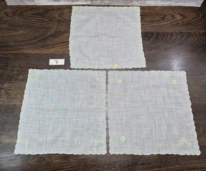 Pañuelo Pañuelo De Colección (Lote de 3) 9.75" Cuadrado con Bordes Bordados Verdes - Imagen 1 de 9