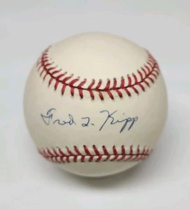 Fred Kipp Firmado Auto Rawlings Oficial Liga Americana Béisbol DODGERS - Imagen 1 de 3