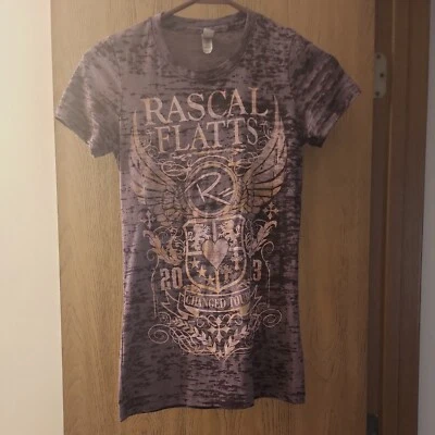 Camiseta RASCAL FLATTS CHANGED TOUR 2013 Para Mujer Talla Pequeña Brezo Púrpura SS Gráfico Foto 1 de 3