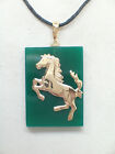 Pendant With Pony Rampant Yellow Gold 750 -18 Carats - Moss Agate