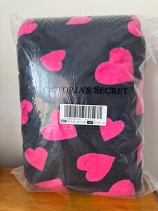 Victoria's Secret Valentine Heart Blanket 2024/ 50"/60" NEW - Picture 1 of 2