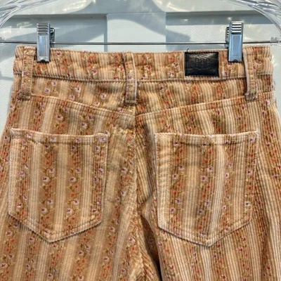 Pantalones BDG Boho Festival 25 Tostados Mamá tiro alto pana cabaña flor pradera Foto 1 de 4