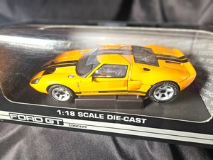 Ford GT Concept 1:18 Scale and Engineers AUTOGRAPHED Portfolio Book Inv. #0355 - Picture 1 of 8