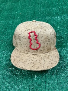 New Era Exclusive 59FIFTY SZ 7 1/2 Fitted NOS Snowman All Over Print Brown - Bild 1 von 4
