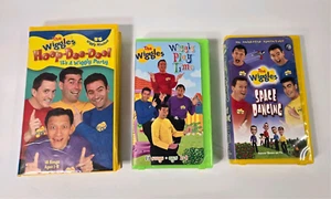 The Wiggles VHS Lot of 3: Hoop-Dee-Doo, Space Dancing & Wiggly Play Time - Picture 1 of 5