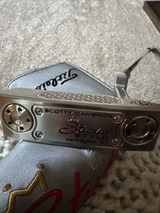 NEW 2025 SCOTTY CAMERON STUDIO STYLE NEWPORT 2 PLUS PUTTER / 35" - Picture 1 of 10