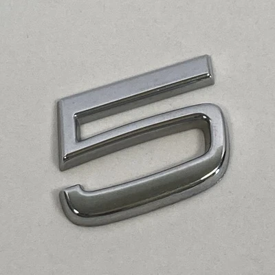 Volvo S60 T5 2011-2018 emblema logotipo insignia número '5' maletero trasero B3913 cromo Foto 1 de 4